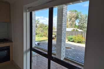 Auckland - Address withheld