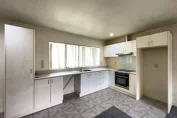 19 Neta Grove, Henderson