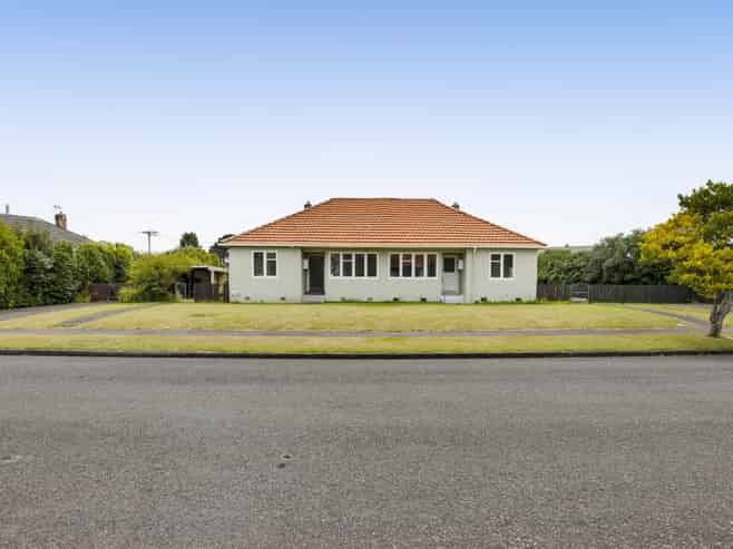 51-53 Wrantage Street, Westown