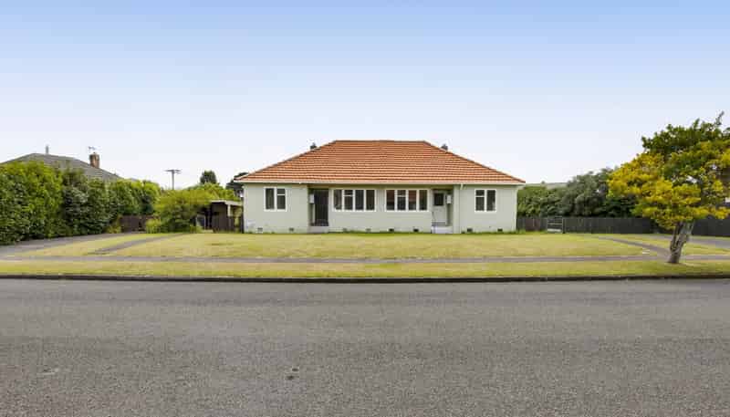 51-53 Wrantage Street, Westown