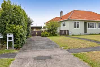 51-53 Wrantage Street, Westown