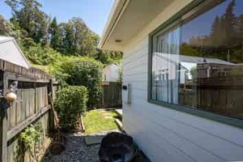 b/141 Tipahi Street, Nelson South