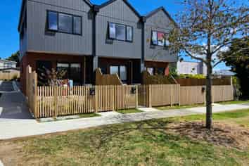 6/35 Crawford Avenue, Mangere Bridge