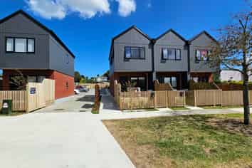 6/35 Crawford Avenue, Mangere Bridge