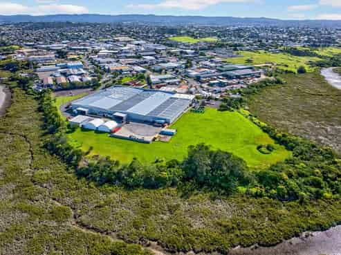 Large-Scale Heavy Industrial Site with Value-Add Potential