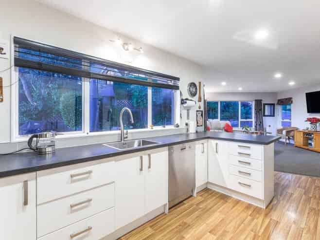 56 Molyneux Close, Whitby