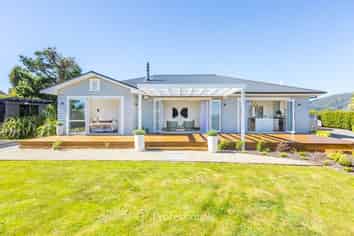 37B Mount Marua Way, Mount Marua