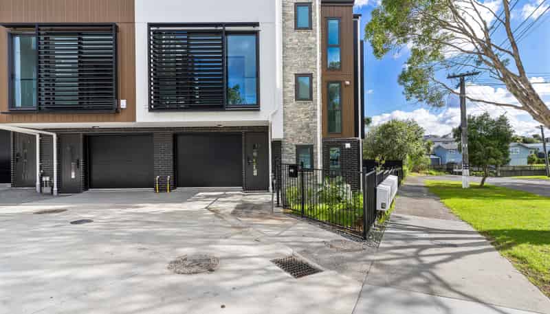 2/18 Beatrix Street, Avondale