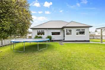 90 Centennial Avenue, Waitara