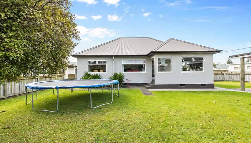 90 Centennial Avenue, Waitara