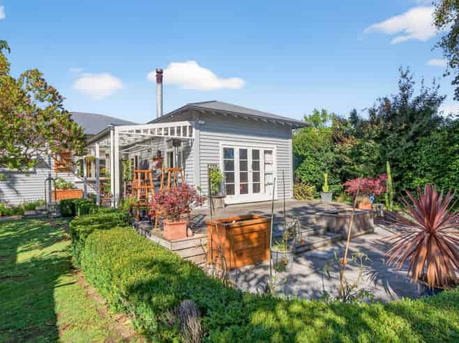 8 College Street, Masterton