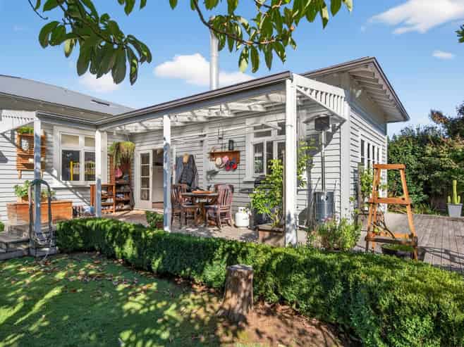 8 College Street, Masterton