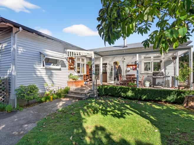 8 College Street, Masterton