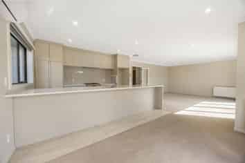 13 Henrietta Maxwell Grove, Wainuiomata