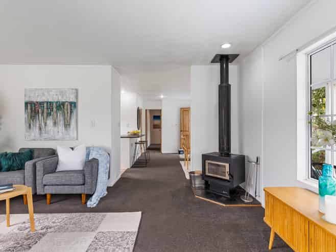 12 Coubray Place, Botany Downs