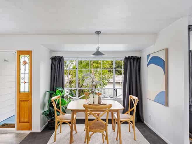 12 Coubray Place, Botany Downs