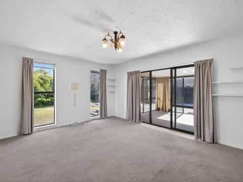 2/70 Marlow Road, Aranui