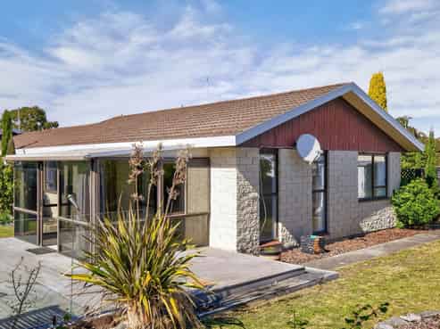 2/70 Marlow Road, Aranui