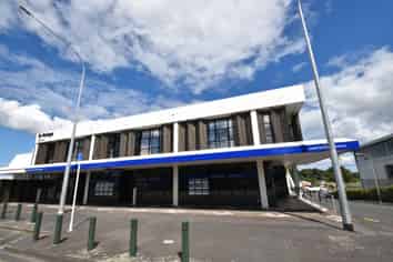 GROUND FLOOR OFFICE ON GREAT SOUTH ROAD
