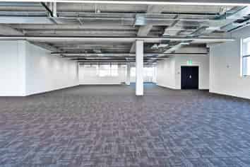 GROUND FLOOR OFFICE ON GREAT SOUTH ROAD
