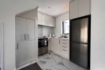 6/6 St Leonards Road, Kelston