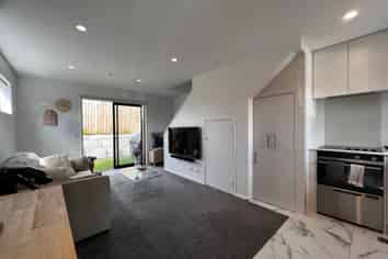 6/6 St Leonards Road, Kelston