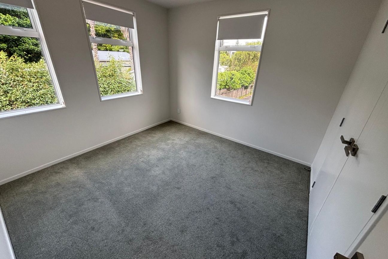 Modern 4 Bedroom House - Widok 5