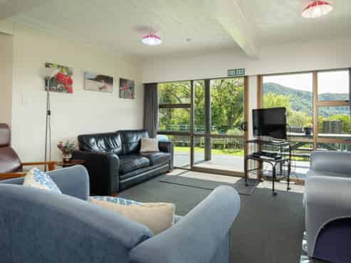 318 Waikawa Road, Waikawa