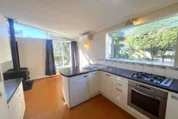 24 Caronia Crescent, Lynfield