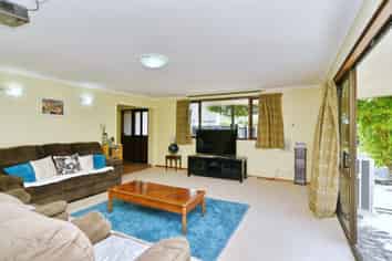 6 Luxton Place, Rangiora