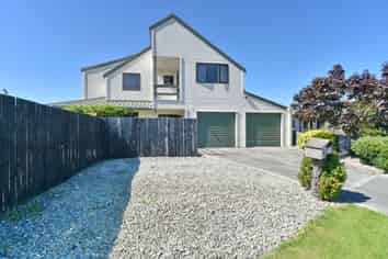 6 Luxton Place, Rangiora