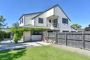 6 Luxton Place, Rangiora