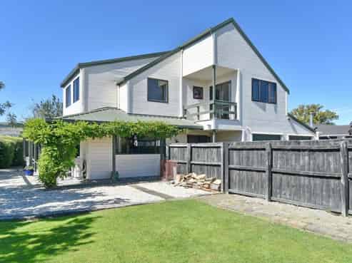 6 Luxton Place, Rangiora