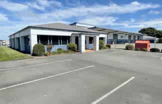 Highly Functional Airport Warehousing