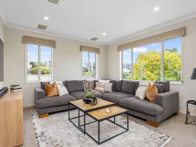 32 Walter Crescent, Millwater