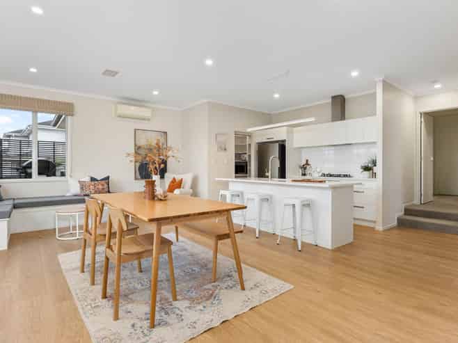 32 Walter Crescent, Millwater