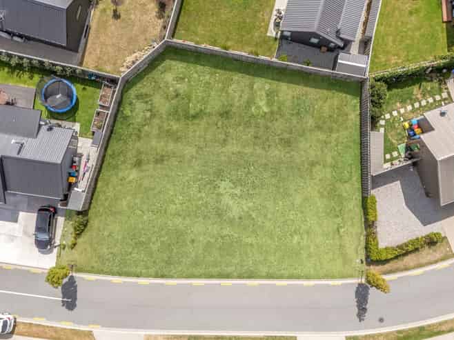 6 Bargour Street, Wanaka
