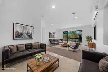 6 Belsera Court, Northpark