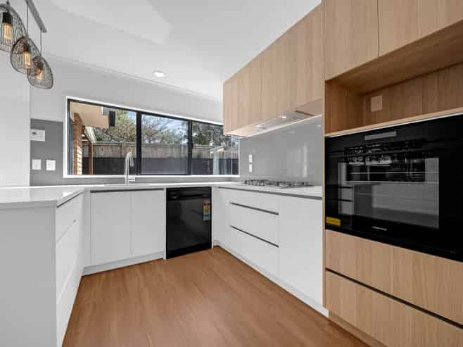 6 Belsera Court, Northpark