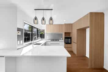 6 Belsera Court, Northpark