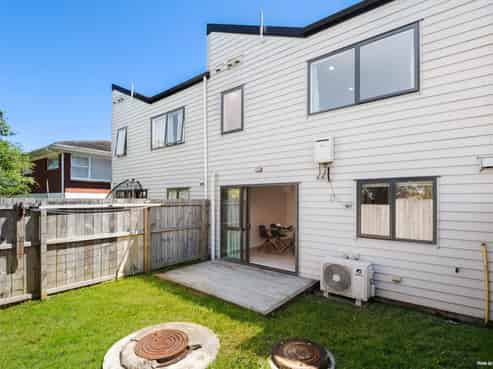 12/48 Mays Road , Onehunga