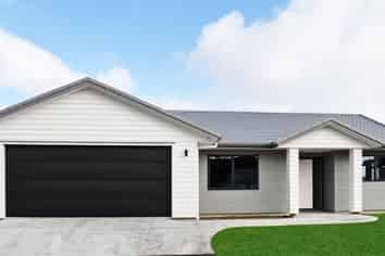2 Kingi Te Ahoaho Pl, Otaki