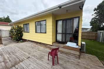 2/3 William Street, Mangere East