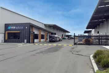 Premium Industrial Facility – Dakota Park