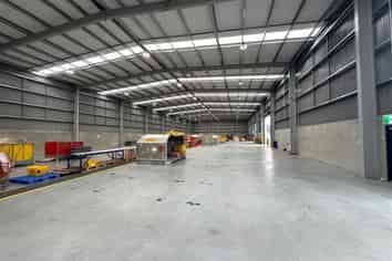 Premium Industrial Facility – Dakota Park