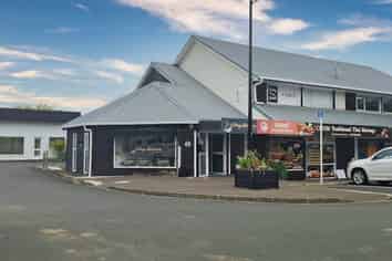 35M² OFFICE/RETAIL – PERFECT FOR SMALL BUSINESS
