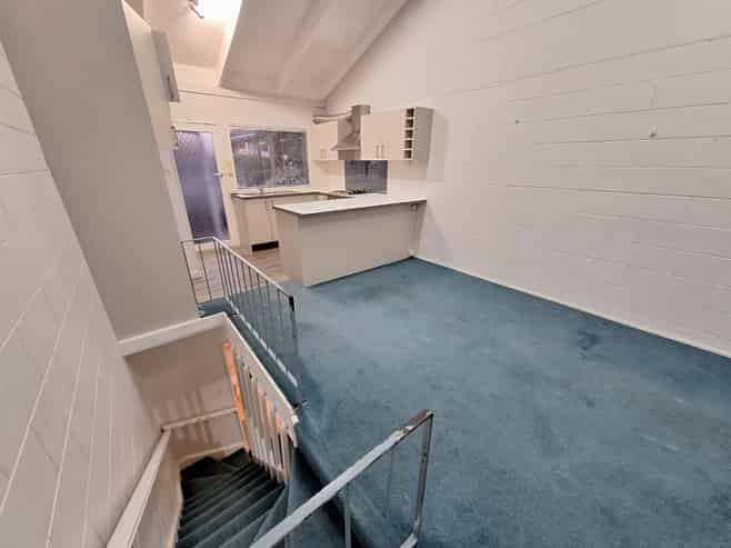 6/27 Don Croot Street, Kingsland