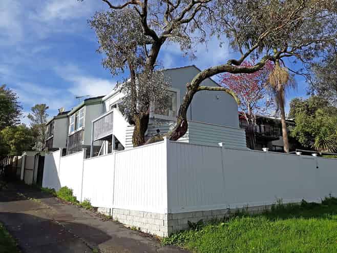 6/27 Don Croot Street, Kingsland