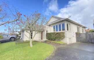 90 Te Kawa Road, Greenlane