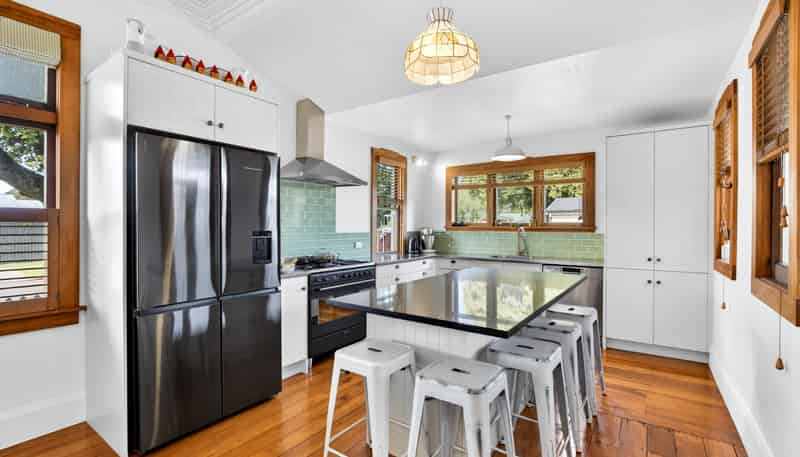 76 Vigor Brown Street, Napier South